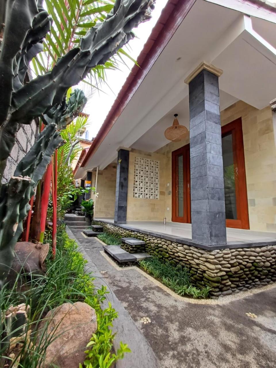 Nugraha Guesthouse 1 Убуд Екстериор снимка