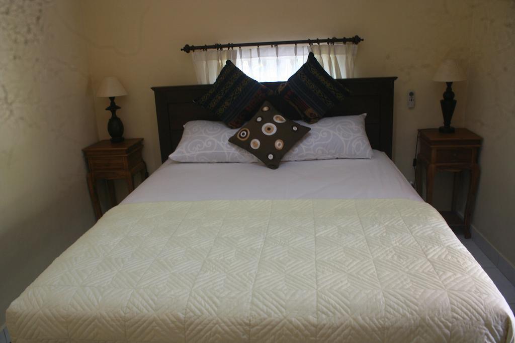 Nugraha Guesthouse 1 Убуд Стая снимка